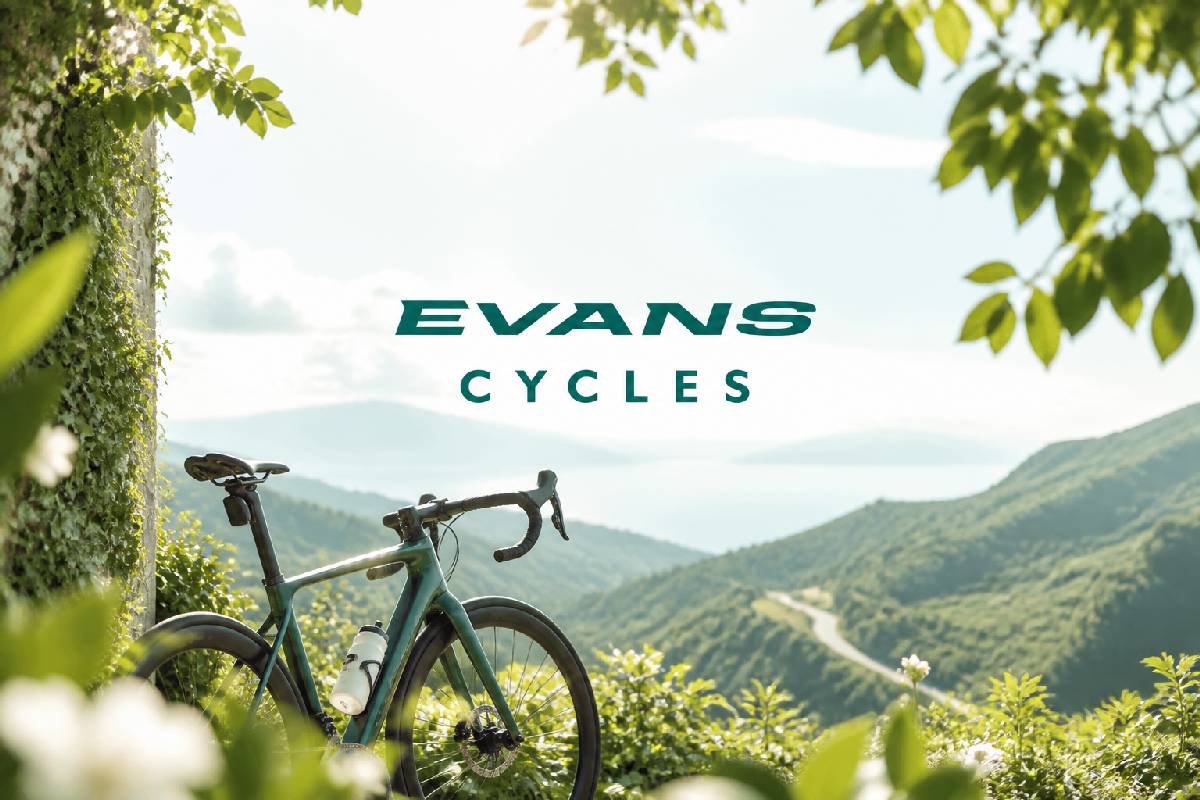 https://www.evanscycles.com/ website